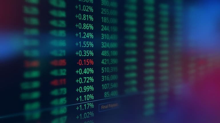 Discover Fund Manager Anirudh Garg’s insights on the recent Foreign Institutional Investor (FII) withdrawal from Indian equities.